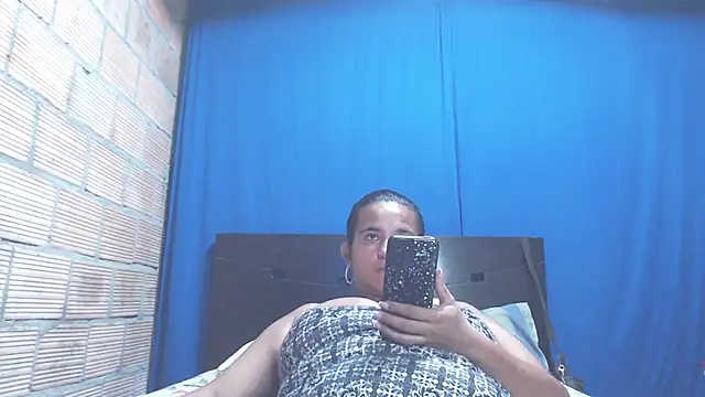 Snapshot of isabella_dirty69 chatting on March 2, 9:10 am isabella dirty69 online show from March 2, 9:10 am