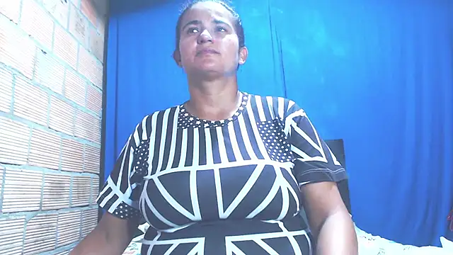 Snapshot of isabella_dirty69 chatting on March 4, 1:34 am isabella dirty69 online show from March 4, 1:34 am