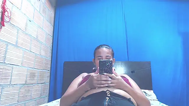 Snapshot of isabella_dirty69 chatting on March 12, 3:40 pm isabella dirty69 online show from March 12, 3:40 pm