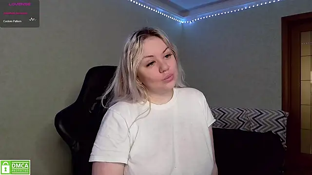 elven dreams  online show from January 3, 6:35 pm