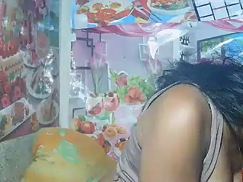 Hyncam online show from April 2, 4:15 pm