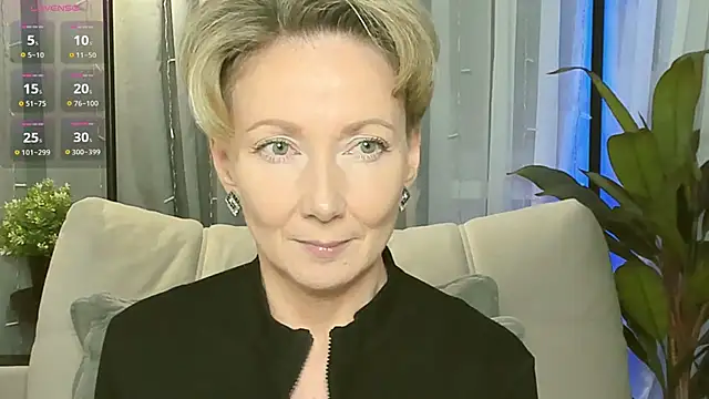 AkexandraFix online show from November 28, 1:03 pm