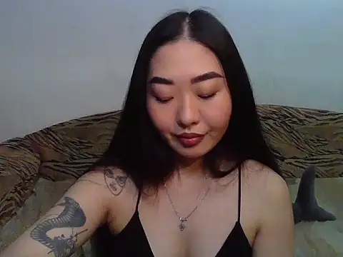 Snapshot of Aleksa_Blackdream chatting on December 17, 11:38 am Aleksa Blackdream online show from December 17, 11:38 am