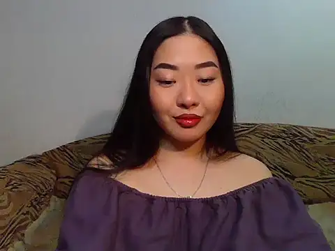 Snapshot of Aleksa_Blackdream chatting on April 7, 3:18 am Aleksa Blackdream online show from April 7, 3:18 am