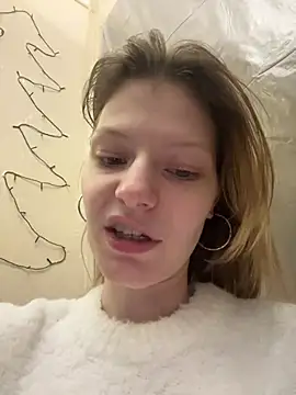 MaryHiggins online show from January 1, 1:37 pm