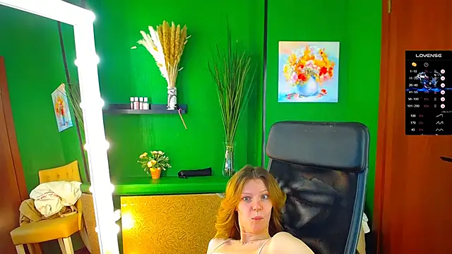 MaryHiggins online show from January 13, 10:58 am