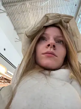 MaryHiggins online show from February 20, 2:28 pm