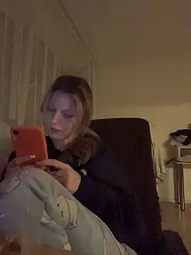 MaryHiggins online show from March 11, 12:38 am