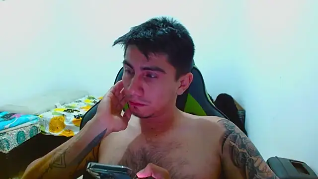 Snapshot of jimmy_scoot chatting on December 21, 8:38 pm jimmy scoot online show from December 21, 8:38 pm