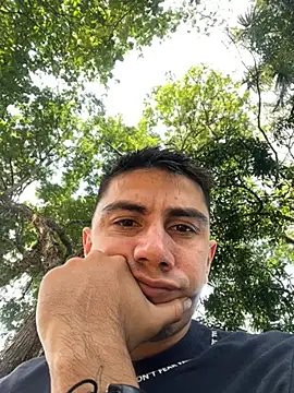 Snapshot of jimmy_scoot chatting on March 15, 8:15 pm jimmy scoot online show from March 15, 8:15 pm