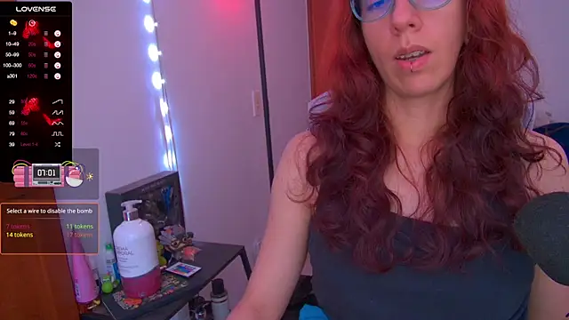 thecherry Paulette online show from April 1, 5:10 pm