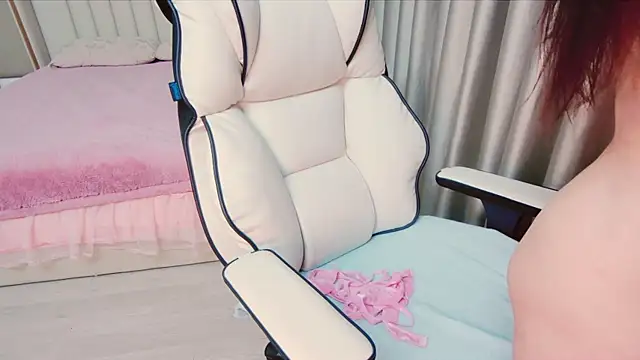 Girl  Funny online show from December 26, 5:08 pm