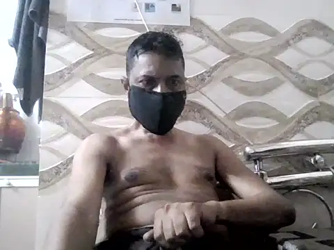Snapshot of desi_llund chatting on May 7, 4:34 pm desi llund online show from May 7, 4:34 pm