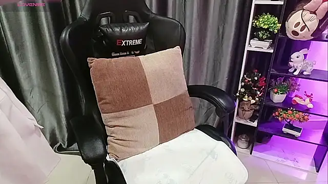 Yuki-yio online show from March 23, 1:20 am