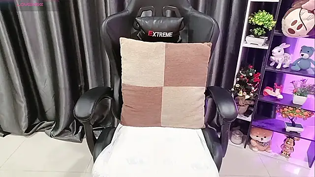 Yuki-yio online show from April 1, 1:17 am