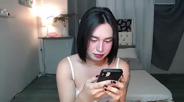 Snapshot of Sexysafarahh chatting on March 14, 2:42 am Sexysafarahh online show from March 14, 2:42 am