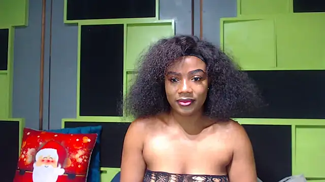 Snapshot of SexyAssDivaxxx chatting on February 3, 5:40 am SexyAssDivaxxx online show from February 3, 5:40 am