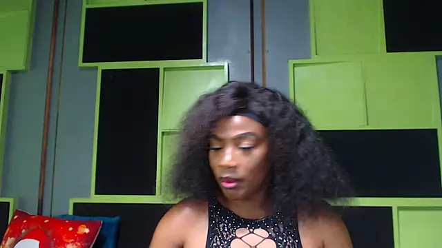 Snapshot of SexyAssDivaxxx chatting on February 12, 12:12 pm SexyAssDivaxxx online show from February 12, 12:12 pm