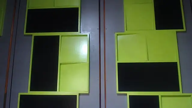 Snapshot of SexyAssDivaxxx chatting on October 12, 4:33 am SexyAssDivaxxx online show from October 12, 4:33 am