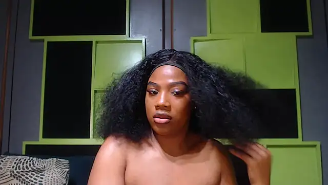 Snapshot of SexyAssDivaxxx chatting on October 28, 5:33 am SexyAssDivaxxx online show from October 28, 5:33 am