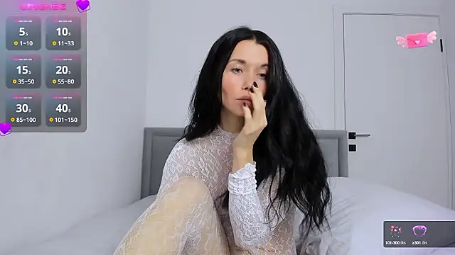 Snapshot of May_XX chatting on December 5, 6:21 am May XX online show from December 5, 6:21 am