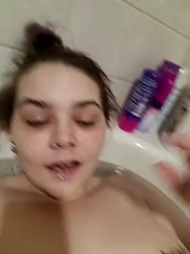 Randomness440 online show from March 25, 5:02 am