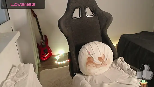 big1one1guy online show from December 7, 12:45 pm