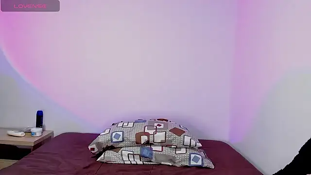 Snapshot of Abby_Saenz01 chatting on February 9, 1:00 am Abby Saenz01 online show from February 9, 1:00 am