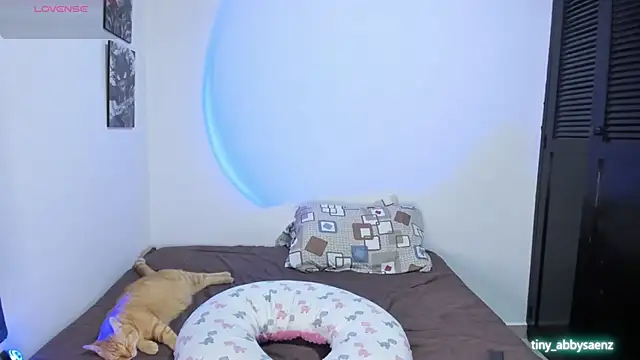 Snapshot of Abby_Saenz01 chatting on September 14, 12:21 am Abby Saenz01 online show from September 14, 12:21 am