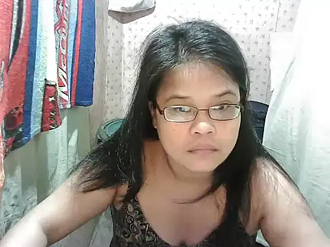 abiemayhottiey online show from October 19, 9:26 pm