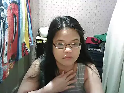 abiemayhottiey online show from November 1, 7:05 pm