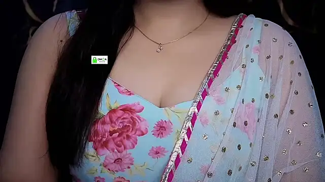 Sizzling  ZAARA online show from May 28, 4:59 pm