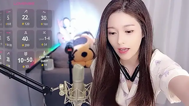 Snapshot of tw_lala chatting on November 6, 5:03 pm tw lala online show from November 6, 5:03 pm