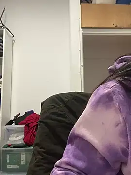 Snapshot of apretadito47 chatting on February 19, 1:06 pm apretadito47 online show from February 19, 1:06 pm