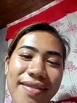 Snapshot of Cutie_body11 chatting on March 10, 12:40 am Cutie body11 online show from March 10, 12:40 am