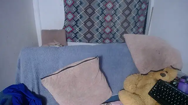 Snapshot of sirena_15 chatting on April 11, 3:55 am sirena 15 online show from April 11, 3:55 am