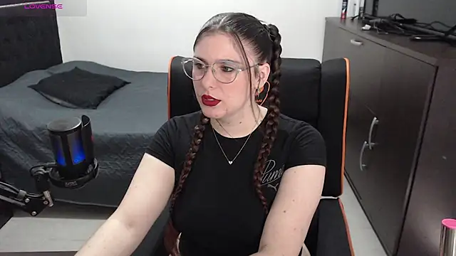 Snapshot of xxbbtaa chatting on February 19, 8:05 pm xxbbtaa online show from February 19, 8:05 pm