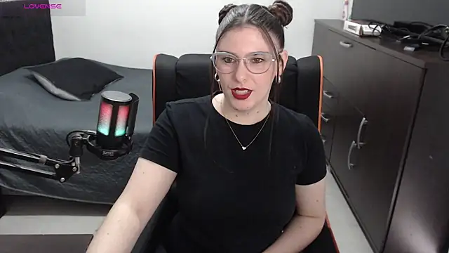 Snapshot of xxbbtaa chatting on February 25, 7:56 pm xxbbtaa online show from February 25, 7:56 pm