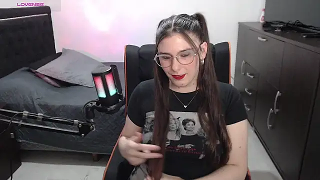 Snapshot of xxbbtaa chatting on April 4, 1:37 am xxbbtaa online show from April 4, 1:37 am