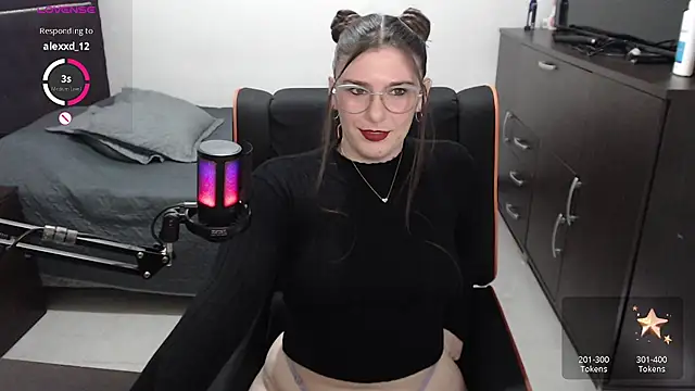 Snapshot of xxbbtaa chatting on April 8, 7:25 pm xxbbtaa online show from April 8, 7:25 pm