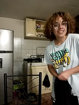 EmmaMelissa0521 online show from February 4, 6:25 am