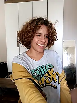 EmmaMelissa0521 online show from February 5, 7:53 pm