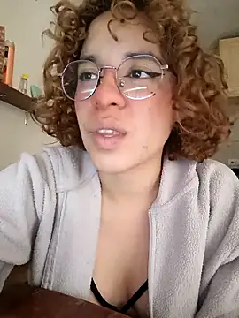 EmmaMelissa0521 online show from February 16, 5:26 pm