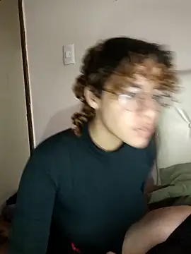 EmmaMelissa0521 online show from February 28, 8:39 pm