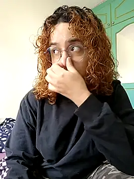 EmmaMelissa0521 online show from October 7, 4:37 pm