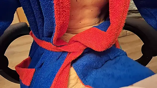 Snapshot of Danyell_K287 chatting on December 5, 10:24 am Danyell K287 online show from December 5, 10:24 am