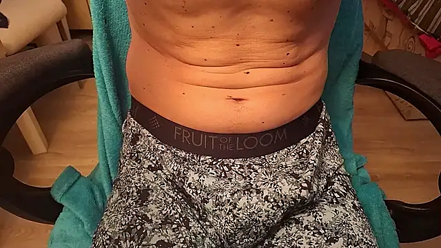 Snapshot of Danyell_K287 chatting on February 6, 10:13 pm Danyell K287 online show from February 6, 10:13 pm