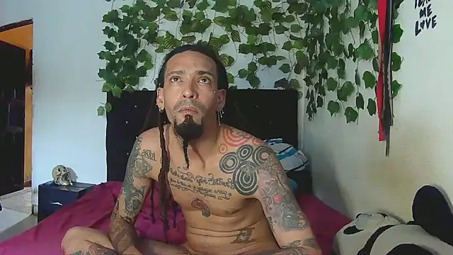 caribbeanlover1 online show from May 8, 8:47 pm