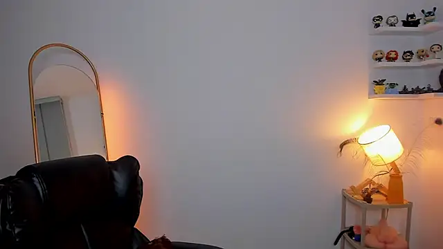 Cassandra Caiin online show from October 11, 11:20 am