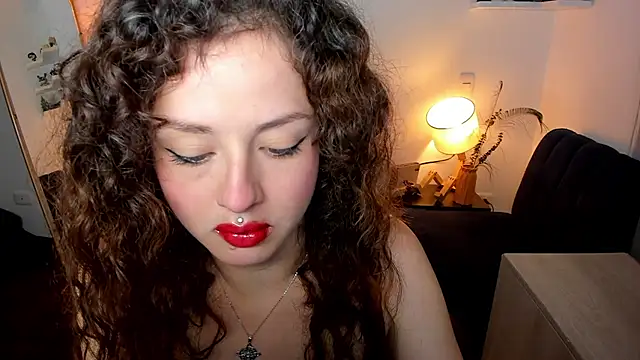 Cassandra Caiin online show from May 7, 2:28 am